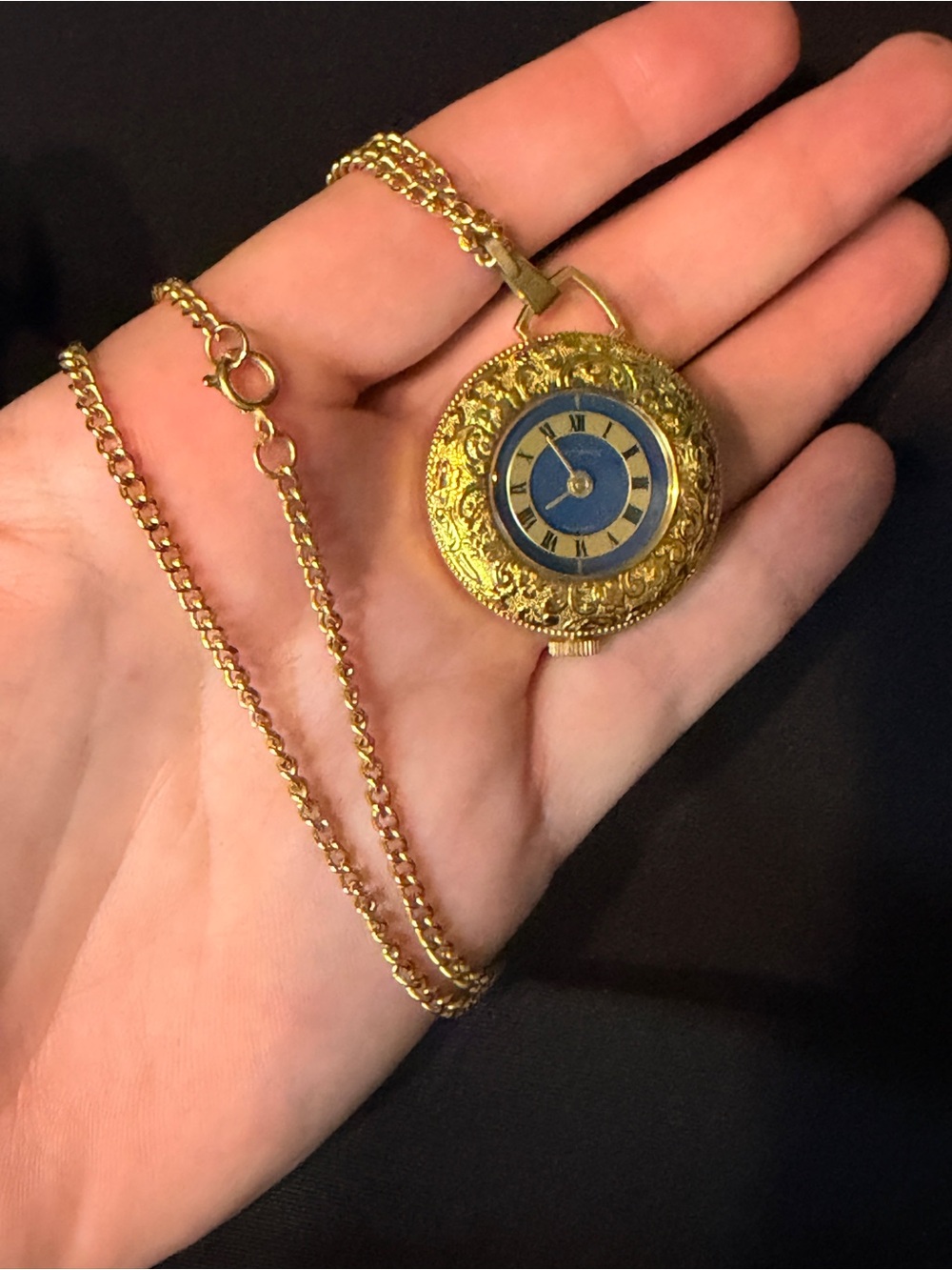Vintage Gold-Tone CustOmtime Brand Pendant Necklace Watch with Blue Face